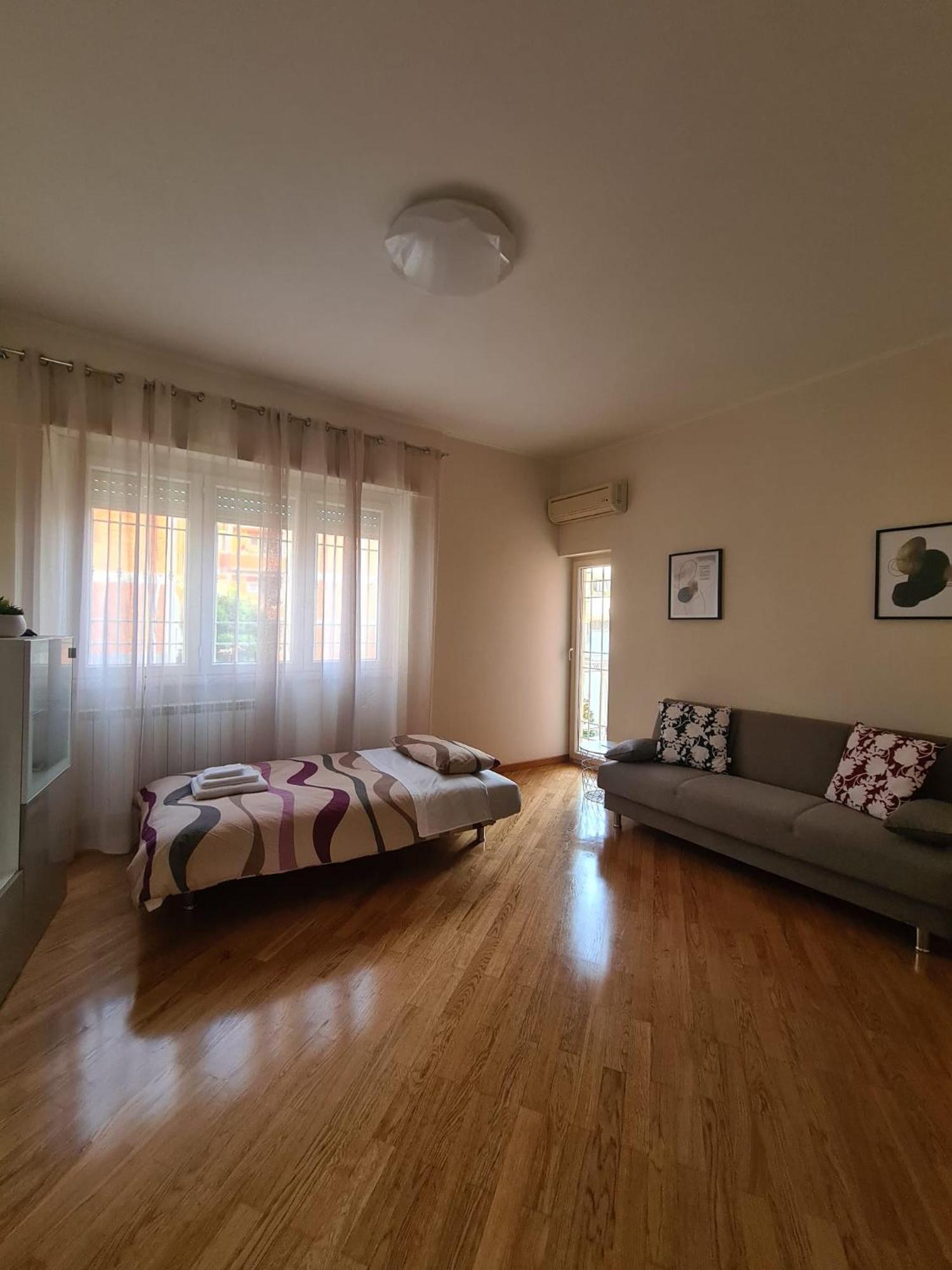 La Dimora Dei Cedri Argentati Villa - Rome — Photos 1